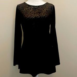 Cache Tunic Top size medium